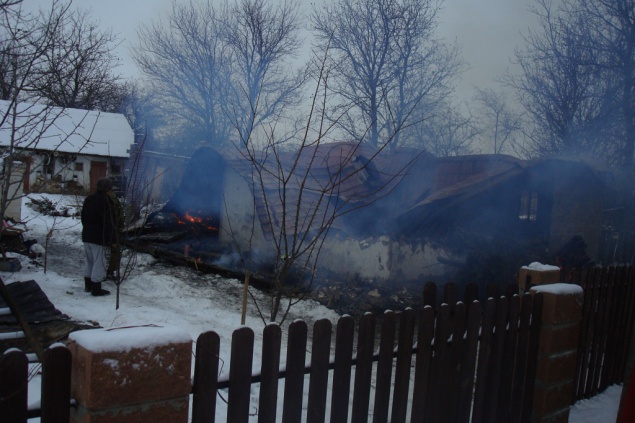 В селе на Киевщине сгорел жилой дом