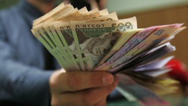 С сегодняшнего дня введено ограничение на расчет наличными свыше 50 тыс. гривен