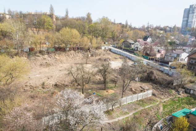 Хозсуд Киева отменил строительство офисно-жилого комплекса возле Батыевой горы