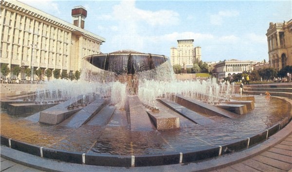 К лету в Киеве обещают отремонтировать 6 фонтанов на Крещатике