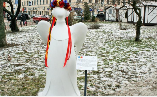 В Киеве исчезла скульптура Ангела Веры