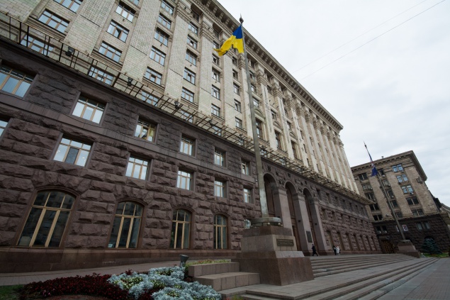 Киевсовет хочет разорвать три договора аренды земельных участков с Посольством РФ в Украине