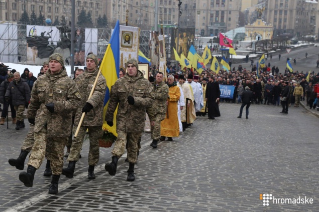 Сегодня на Майдане Независимости в Киеве молились о погибших героях (фото, видео)