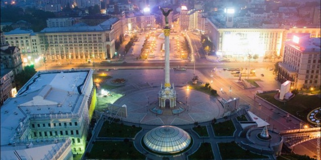 Завтра движение транспорта в Киеве перекроют на трех ключевых участках дорог