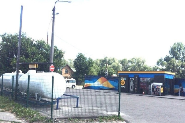 В Святошинском районе столицы демонтировали 14 нелегальных газовых заправок
