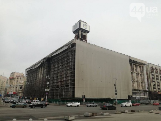 Компания-инвестор, финансирующая реконструкцию Дома профсоюзов, претендует на 30% его площади - ФПУ