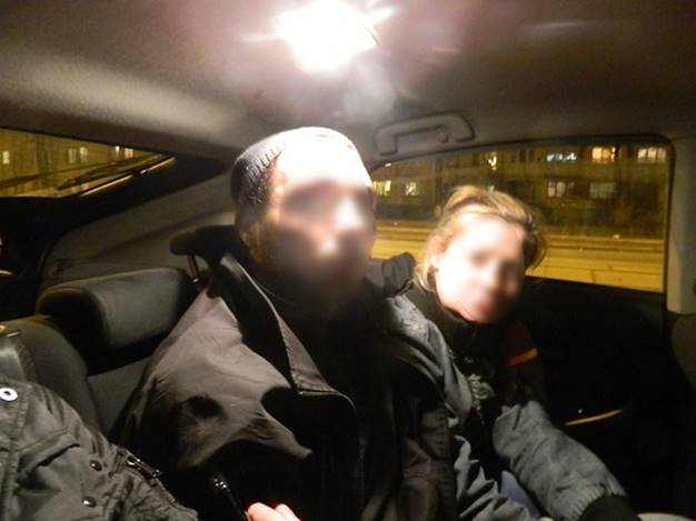 В Киеве грабитель напал на пьяного в трамвае (фото)