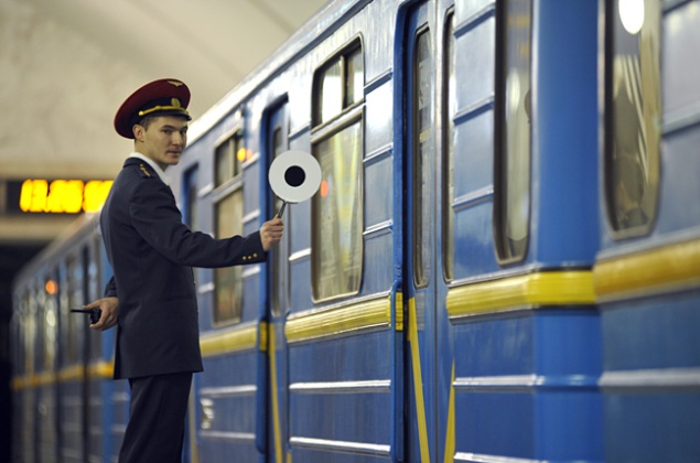 Вечером в Киеве закроют три станции метро из-за футбола