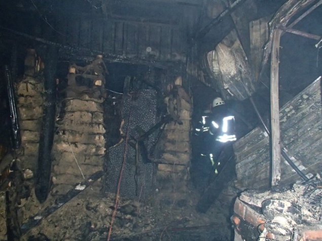 На Троещине в Киеве сгорело кафе (фото)
