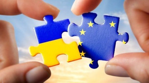 Украинцам решили детально рассказать о преимуществах безвизового режима с ЕС