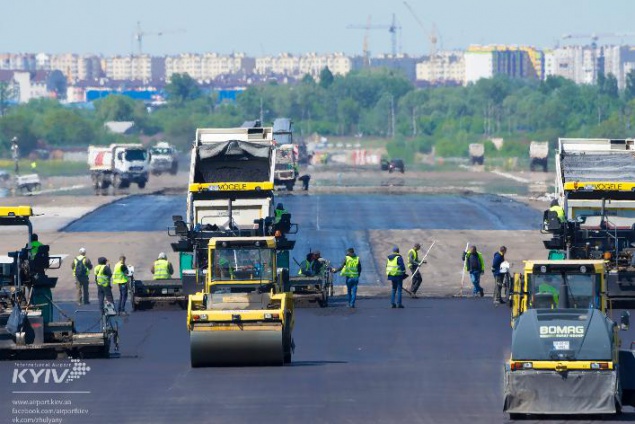 Аэропорт “Киев” (Жуляны) заплатит за ремонт взлетной полосы 24,75 млн гривен