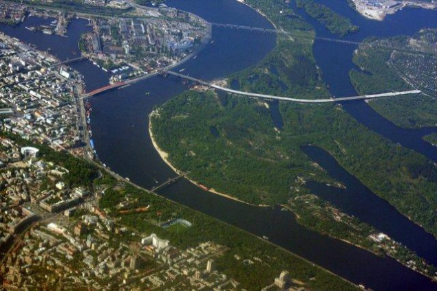Депутаты Киевсовета снова не разрешили отдавать земли на Трухановом острове