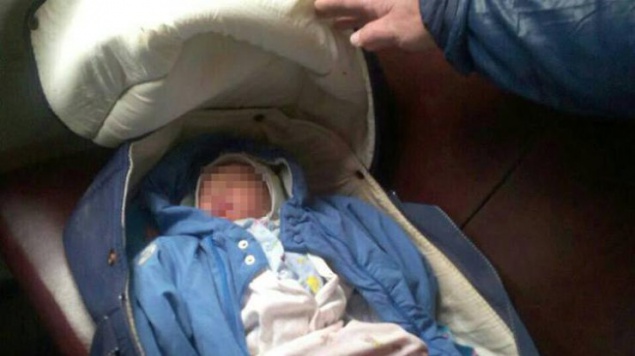 Женщине, бросившей младенца в киевской электричке, грозит до 3 лет тюрьмы