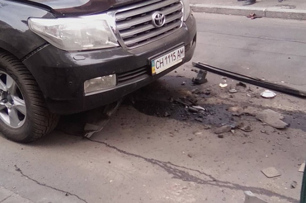 Полиция установила причину взрыва внедорожника в Киеве, начато уголовное производство (видео взрыва)