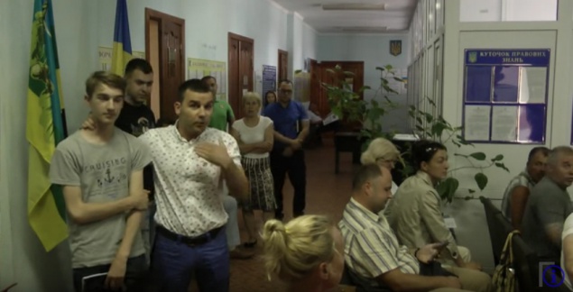 Депутату не понравились посты школьника про его семью (видео)