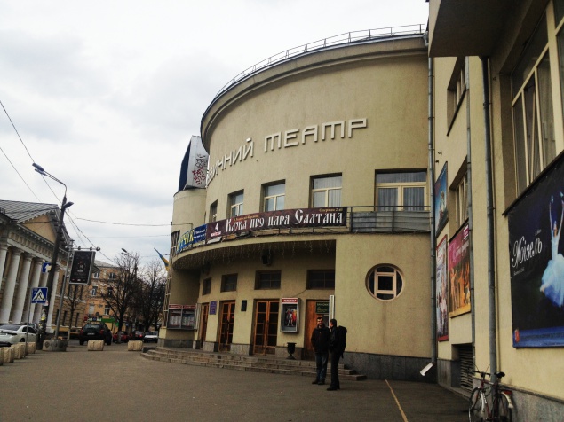 Директора муниципального театра на Подоле могут осудить за хищение госимущества