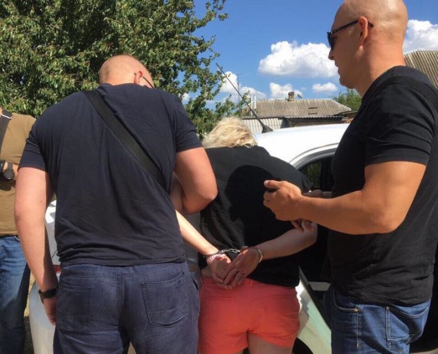 Суд в Киеве женщину-полицейскую, подозреваемую в похищении человека, оставил под арестом