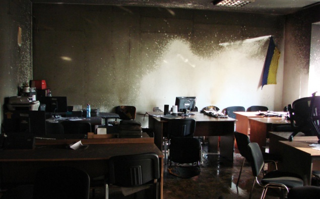 Ночью в Киеве подожгли офис КП “Киевблагоустройство” (фото)