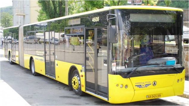У киевского автобуса № 53 появилась дополнительная остановка (схема)