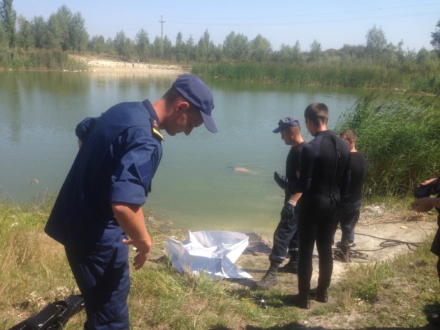 Спасатели Киевщины два дня искали тела утонувших влюбленных