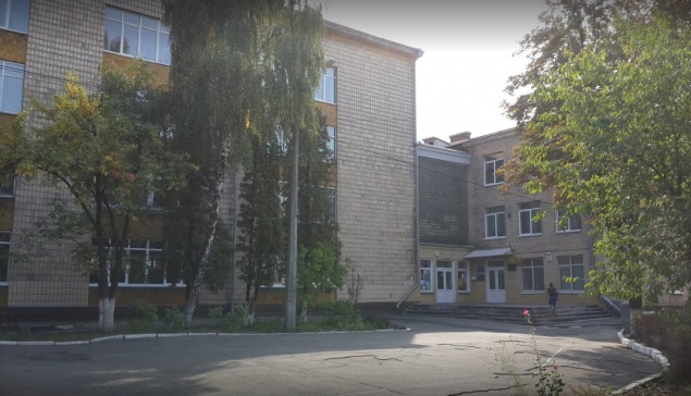 Шлапак просит Плиса объяснить, почему не проведен ремонт в аварийной школе № 80 в Киеве