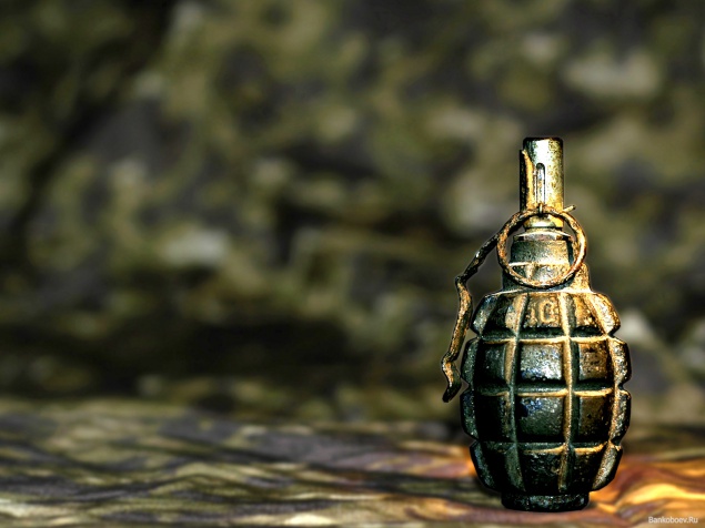 В Ворзеле военные “играли” с гранатой - в результате взрыва один погиб, еще трое - в больнице