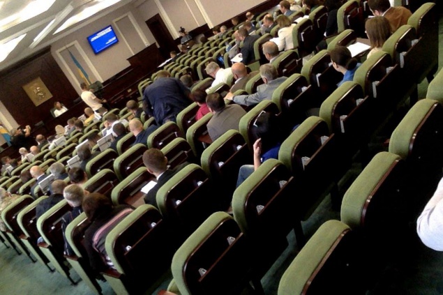 Депутаты Киевоблсовета требуют спасти регион от экономического геноцида
