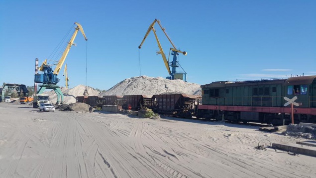 В Киевском речном порту завершается восстановление железнодорожной ветки