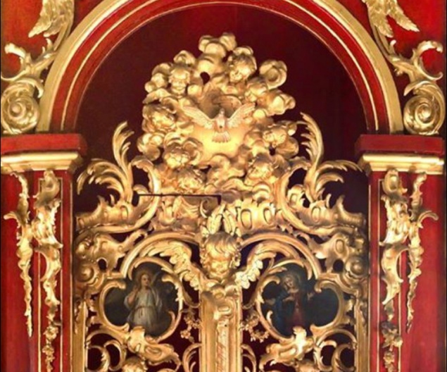 Завершена реставрация Царских врат Андреевской церкви в Киеве