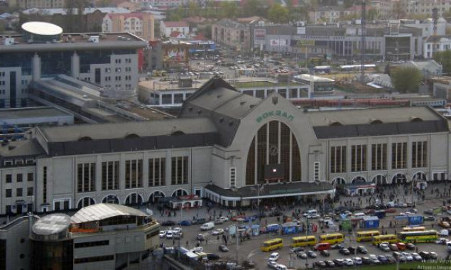 Ж/д-вокзал в Киеве опять переполошили из-за ложного сообщения о взрывчатке