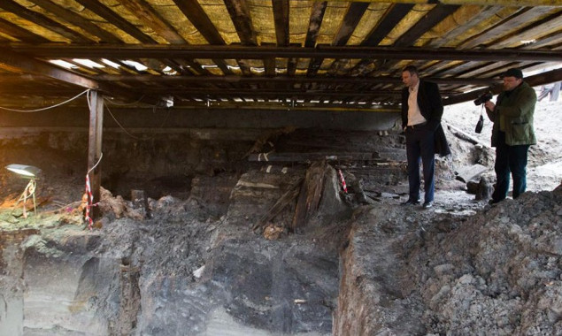 В КГГА уверяют, что работы на Почтовой площади не несут угрозы археологическим раскопкам