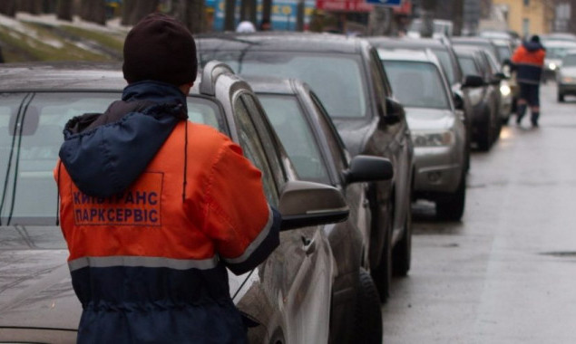 Проблему парковок в Киеве невозможно решить запретами, - лидер “Силы Громад” Карпенко
