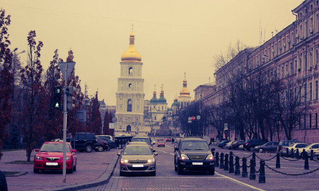 Завтра в центре Киева запретят движение всех видов транспорта