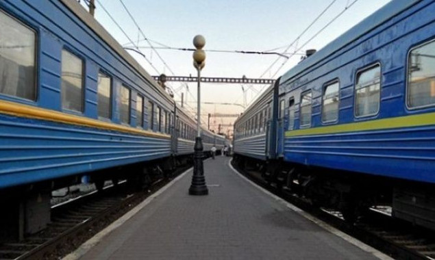 Поезд Киев-Мариуполь изменит время прибытия на конечную станцию