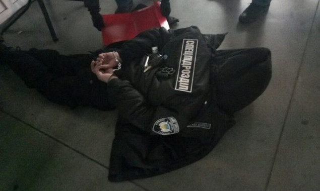 СБУ задержала россиянина, готовившего взрыв на Южном вокзале в Киеве (фото)