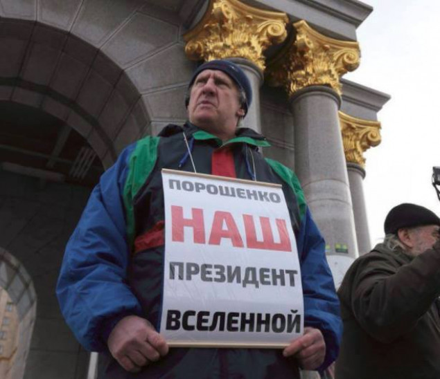 Кофе на Крещатике: в Киеве проходит акция против Саакашвили (фото, видео)