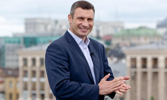 В ноябре Виталий Кличко заработал 15,4 тыс. гривен