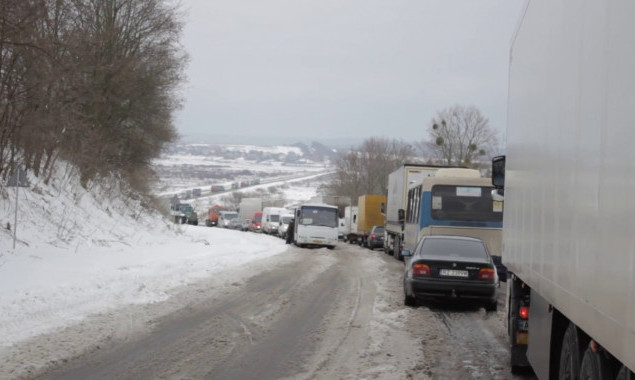 Жители Киевщины требуют построить дорогу между Житомирской и Одесской трассами