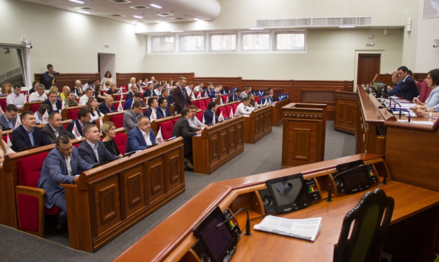 Депутаты Киевсовета просят парламент и Кабмин реализовать “размытый” закон о госпомощи субъектам хозяйствования