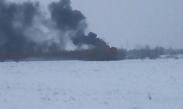 На нефтебазе БРСМ в Василькове начался пожар
