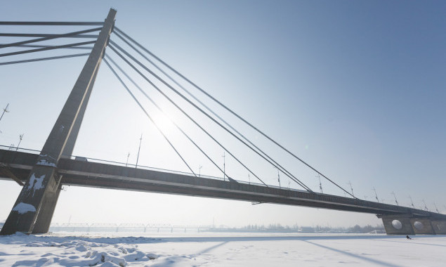 Движение по Южному мосту и Харьковскому путепроводу в Киеве завтра будет ограничено