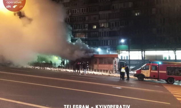 В столице ночью горел МАФ-пекарня (фото)