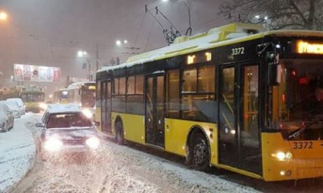 Маршрут №12 киевского троллейбуса продлят до метро “Васильковская”