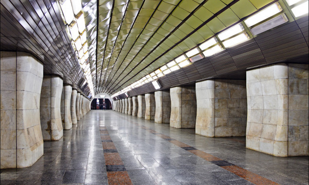 На станции киевского метро “Кловская” отремонтируют эскалатор