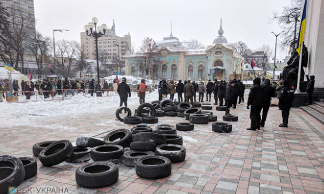 Столкновения под ВРУ в Киеве: 13 - пострадавших, 9 – задержанных (видео)