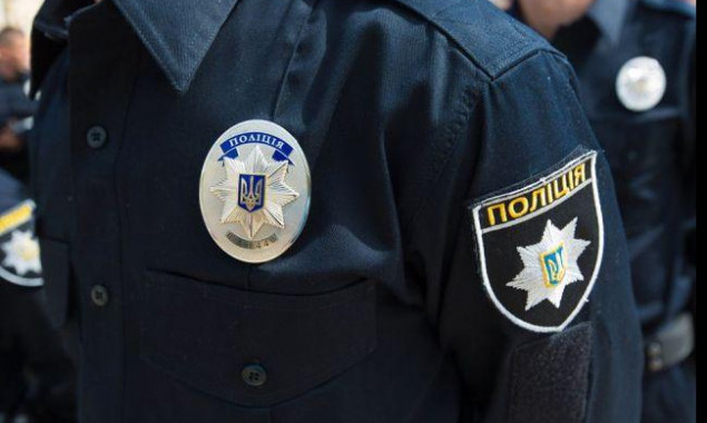В метро в Киеве избили полицейского (фото)
