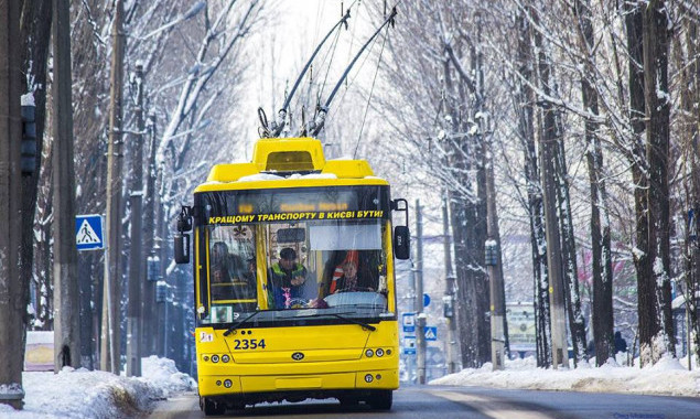 Общественный транспорт в Киеве из-за снега будет курсировать без соблюдения графика