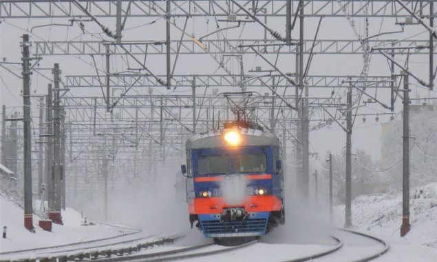 На железнодорожной станции Киев-Петровка иностранец попал под поезд