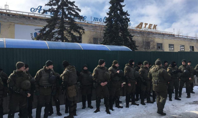 Полиция проводит обыски на базе “Нацкорпуса” в Киеве