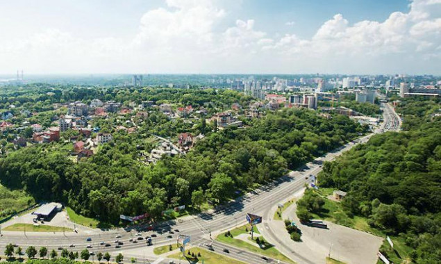 Депутат Киевсовета предлагает переименовать столичную площадь Героев Великой Отечественной войны